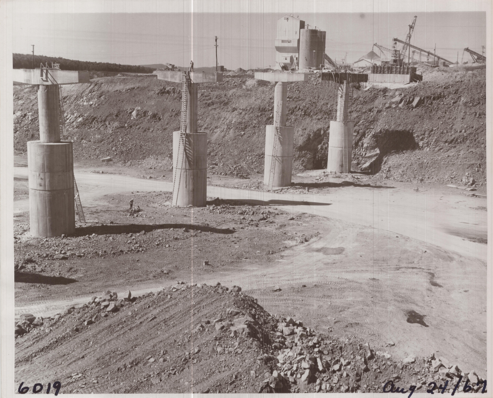 Historical image of the Mactaquac dam (1)